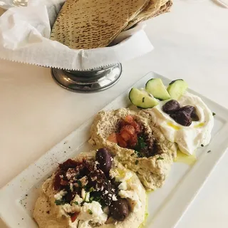 Mediterranean Hummus