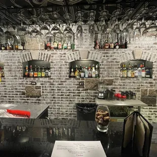 sushi and sashimi, interior