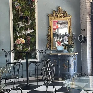 Indoor decor