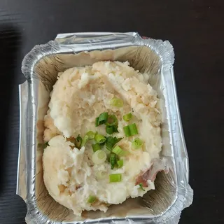 GARLIC MASHED POTATO