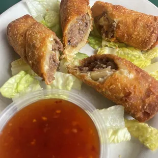 Cheesteak egg rolls
