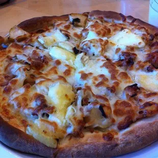 Apple Brie and Bacon pizza