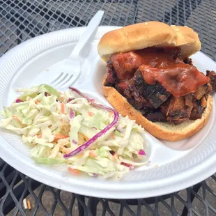 Best I have ever had! Burnt ends with the peach habanero!!! Glad I stopped here on a work trip from Connecticut.