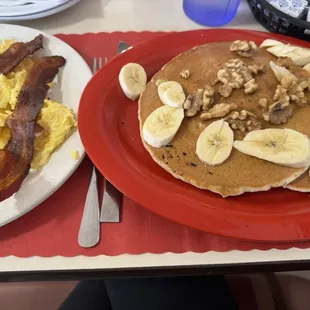 Banana walnut pancakes