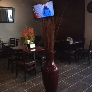 Comedor del restaurante con una imagen nueva.