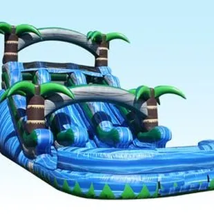 Double lane waterslide