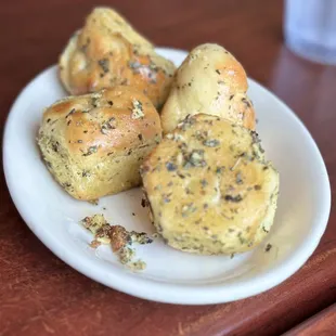 Killer Garlic Rolls
