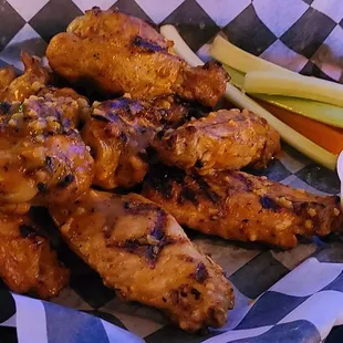 10'20'2021 C &amp; R Wings (Hot Garlic)