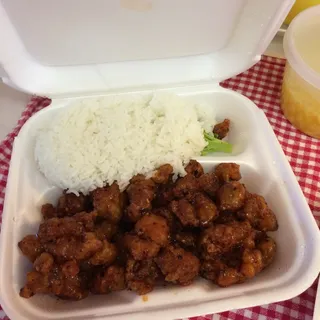 LC1. General Tso's Chicken Lunch Special