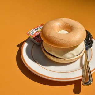 Charlie's deli bagel dessert