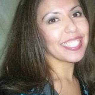 Mayra B.