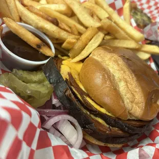 Bologna sandwich with fries