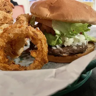 California burger with onion rings