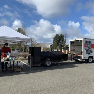 a food truck parked in a parking lot