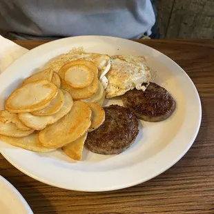 2 Eggs Fried Potatoes and sausage