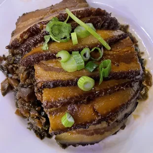 Braised Pork Slices with Preserve Mustard Green