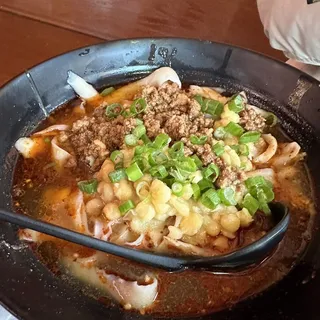 Dried Peas and Mixed Meat Sauce Noodles