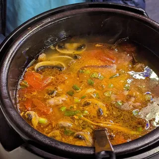 Tomato and Fried Pork Mixian Soup