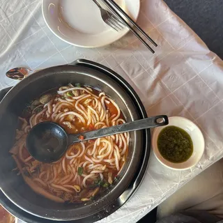 Chongqing Style Spicy Shredded Pork Mixian Soup