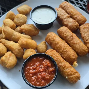 Mozzarella sticks and cheese curds