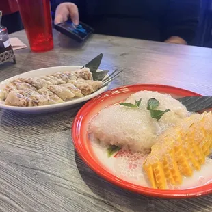 Roti and mango sticky rice