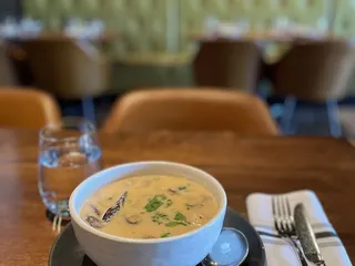 Krung Siam Thai Restaurant & Bar