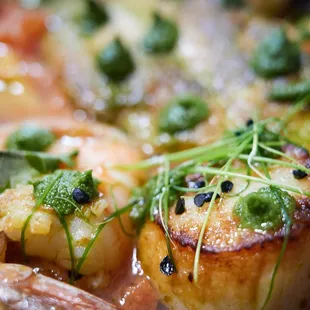 "C4 table Asian cioppino" - Close-up