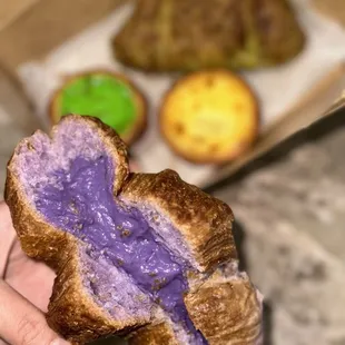 Ube Taro Croissant