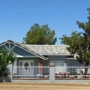 CA Swan Art Studios, 43225 40th St W, Quartz Hill, CA 93536 (661) 943-2719 by appointment