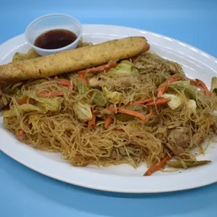 Pancit with chicken lumpia