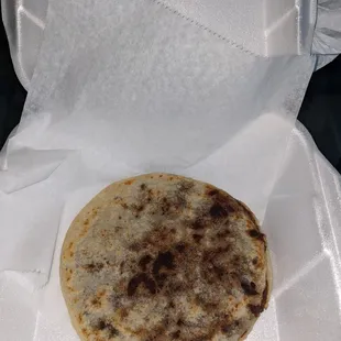 I bought pupusas (advertised as three) and I received pupusa.