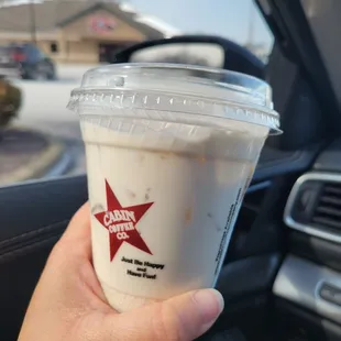 Small iced white coffee palomino style