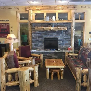 What a great place to work! Decent wi-fi signal (best I found in a 30 mile radius so far).  Great mochas. I'll definitely be back!