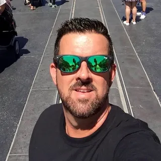 Jeff F.