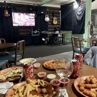 Chef Jake hosted us. He put on Kindergarten Cop and let the boys play pool while he prepared our delicious lunch.