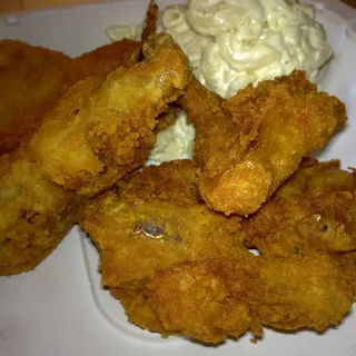 4 Piece Fried Chicken and Waffle Lunch Special