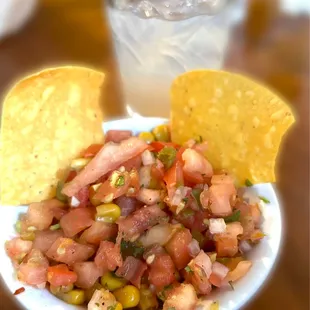 Chips &amp; Tomatillo Salsa