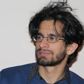 Avi A.