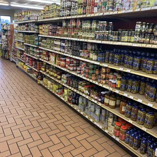 a grocery store aisle