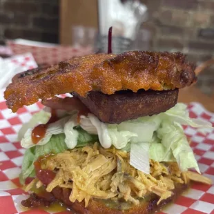 a bacon and lettuce sandwich