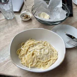 Spaghetti Cacio E Pepe