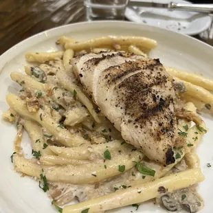 Strozzapretti Con Spinaci E Prosciutto