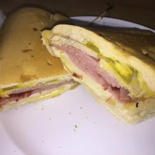 Cuban sandwich