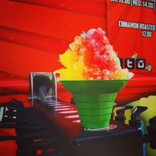 Shaved ice with flavor station