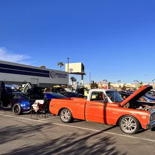 Shelby American Car Show (Outlaw is by the building)