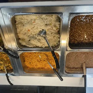 Arroz blanco, arroz rojo, frijoles de olla