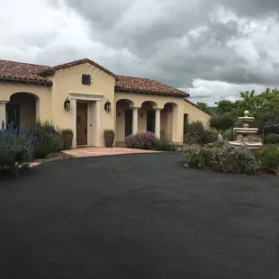 Beautiful winery that's only open a couple times a year