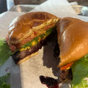 Pb & J Burger