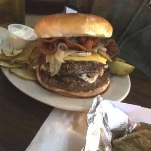 Now that&apos;s a burger!