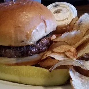 &quot;Standard&quot; cheeseburger with homemade chips and French onion dip